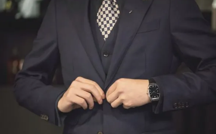 公司定做職業裝要考慮的因素都有哪些呢？